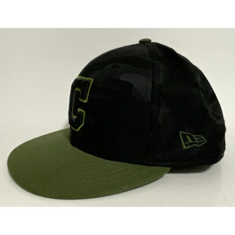 Cleveland Indians 7 3/8 New Era Exclusive Fitted Hat Cap Green Black Camo - Picture 4 of 12